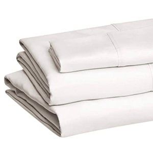 AmazonBasics: Full, Light Grey Sheets
